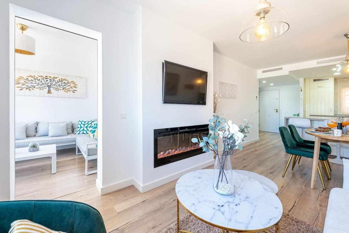 797 Holiday Rentals - Lujoso Apartamento En Arroyo Con Piscina Benalmádena Zewnętrze zdjęcie